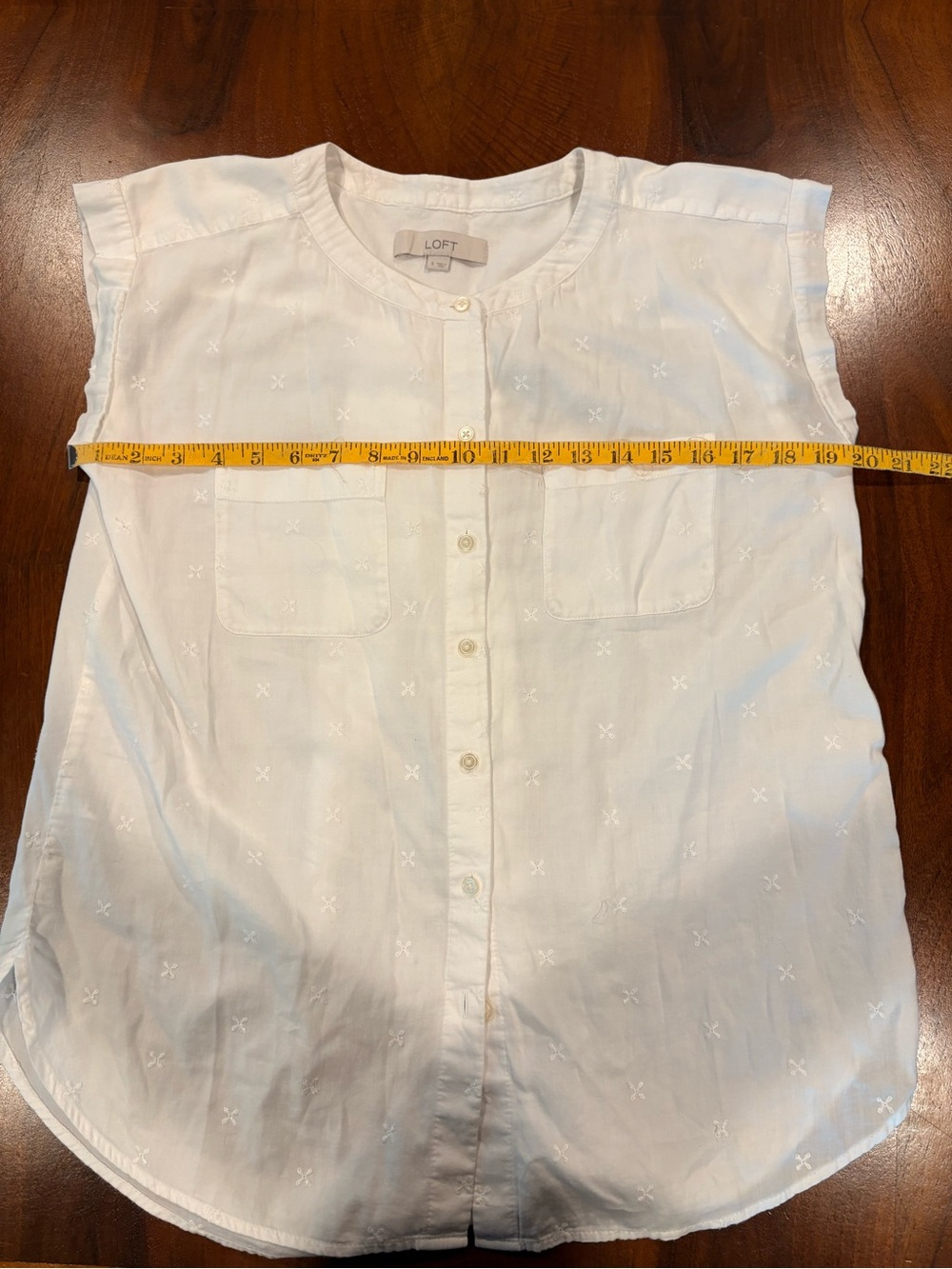 Loft, White Embroidered Cap-Sleeve Button-Front Top, size S - Picture 4 of 5